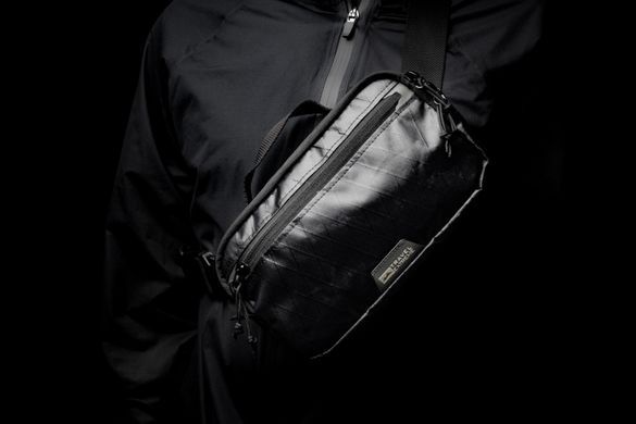 TE Сумка плечевая поясная ALPHA black gloss X-PAC